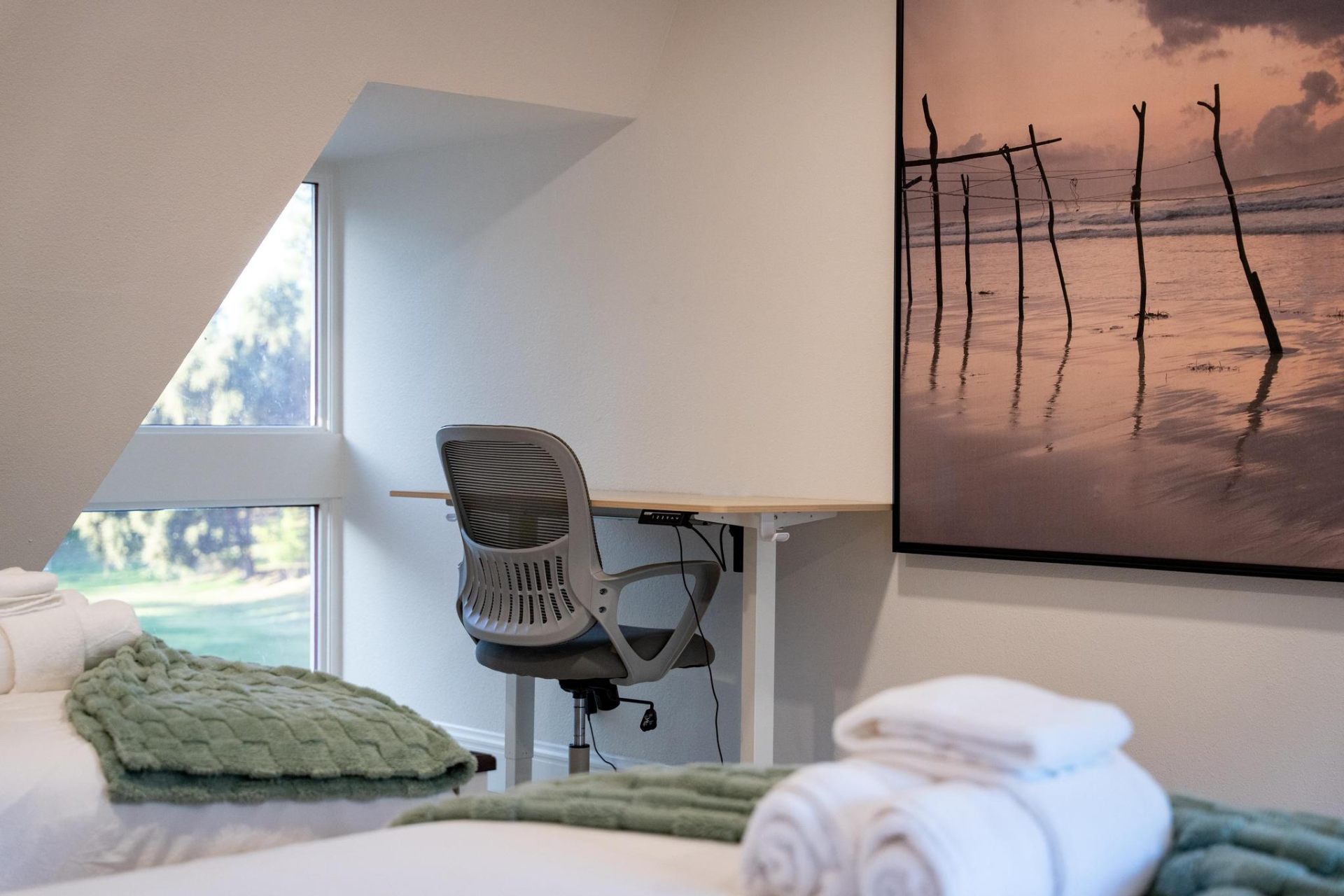 Workspace nook in upstairs bedroom